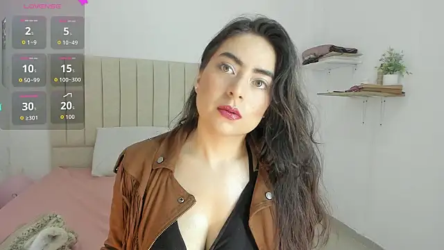 sashaa petit online show from September 20, 11:33 am