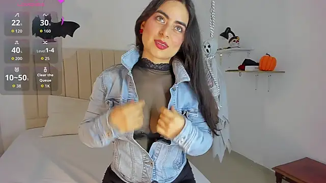 sashaa petit online show from October 28, 11:47 am