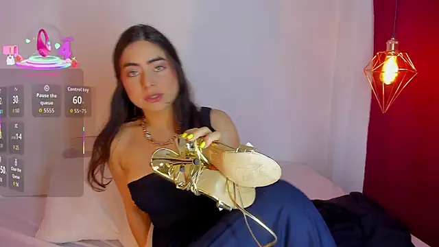 sashaa petit online show from November 24, 11:32 am