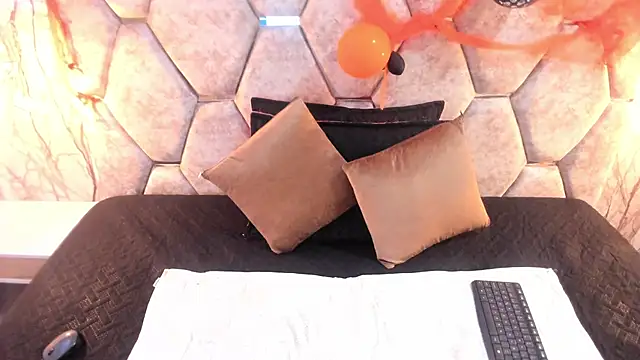 EXOTIC EBONY  online show from October 30, 7:03 pm