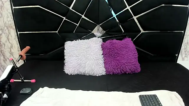 EXOTIC EBONY  online show from November 2, 8:00 pm