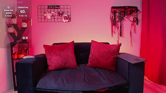 Snapshot of Daphne_Clarke chatting on November 21, 10:14 am Daphne Clarke online show from November 21, 10:14 am