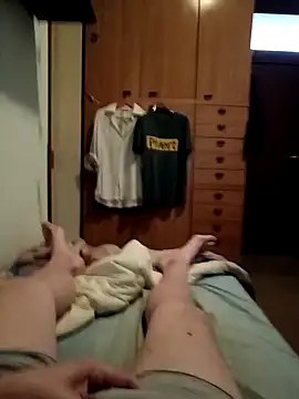 Snapshot of Empi19cm chatting on September 16, 5:08 am Empi19cm online show from September 16, 5:08 am