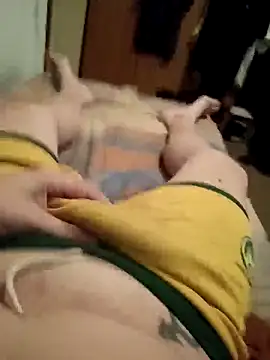 Snapshot of Empi19cm chatting on September 24, 6:55 pm Empi19cm online show from September 24, 6:55 pm