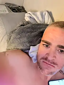 Snapshot of Dallasbest214 chatting on October 28, 8:22 pm Dallasbest214 online show from October 28, 8:22 pm