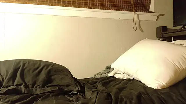 Snapshot of Dallasbest214 chatting on November 11, 8:36 am Dallasbest214 online show from November 11, 8:36 am