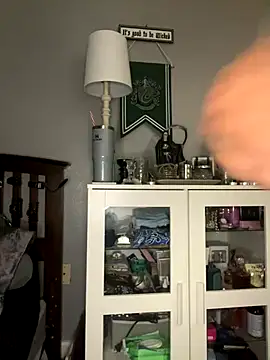 dieseldame1313 online show from October 10, 4:44 am