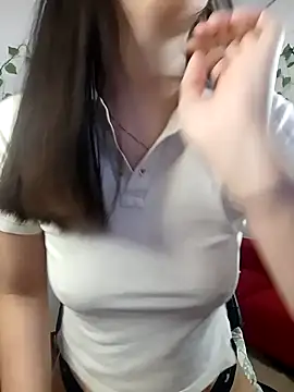 Snapshot of Maia_0 chatting on October 20, 12:49 pm Maia 0 online show from October 20, 12:49 pm