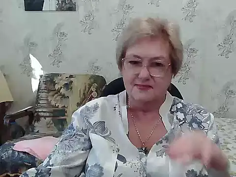 Snapshot of Renata62011 chatting on September 24, 11:02 am Renata62011 online show from September 24, 11:02 am