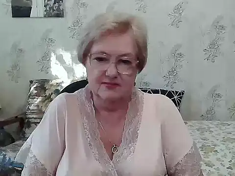 Snapshot of Renata62011 chatting on October 3, 11:40 am Renata62011 online show from October 3, 11:40 am