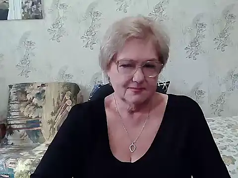 Snapshot of Renata62011 chatting on October 13, 11:21 am Renata62011 online show from October 13, 11:21 am