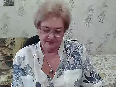 Snapshot of Renata62011 chatting on October 20, 11:21 am Renata62011 online show from October 20, 11:21 am