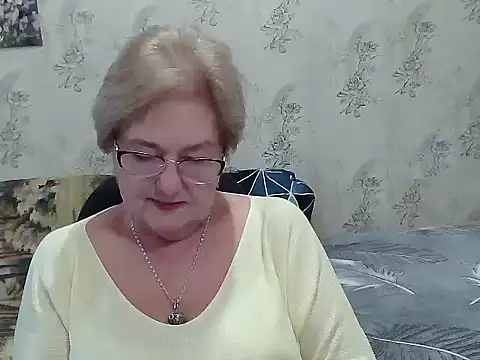 Snapshot of Renata62011 chatting on November 7, 1:22 pm Renata62011 online show from November 7, 1:22 pm