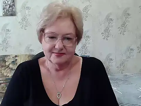 Snapshot of Renata62011 chatting on November 8, 9:42 am Renata62011 online show from November 8, 9:42 am