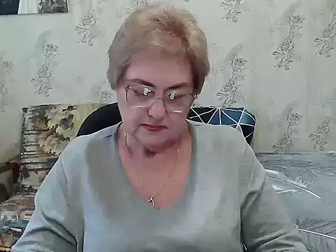 Snapshot of Renata62011 chatting on November 10, 11:42 am Renata62011 online show from November 10, 11:42 am