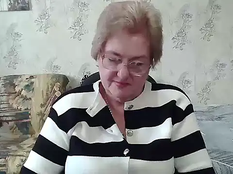 Snapshot of Renata62011 chatting on November 21, 1:10 pm Renata62011 online show from November 21, 1:10 pm