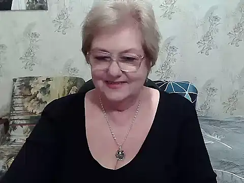 Snapshot of Renata62011 chatting on November 29, 11:35 am Renata62011 online show from November 29, 11:35 am