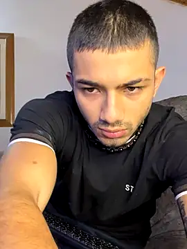 ArturoCardona  online show from October 17, 10:40 am