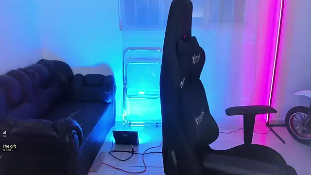 Aishelyng online show from September 26, 12:25 am