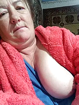 NikaLove49011 online show from November 13, 5:28 am