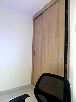 Snapshot of LauraCatalina chatting on September 23, 1:03 pm LauraCatalina online show from September 23, 1:03 pm