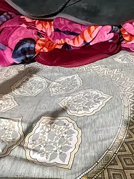 POOJACOUPLE online show from November 23, 7:46 pm