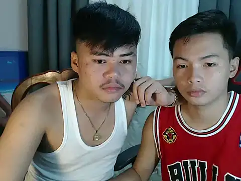 hot emman online show from September 27, 2:05 am