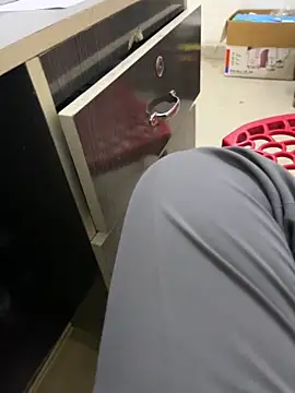 jucydick010887 online show from October 21, 11:33 am