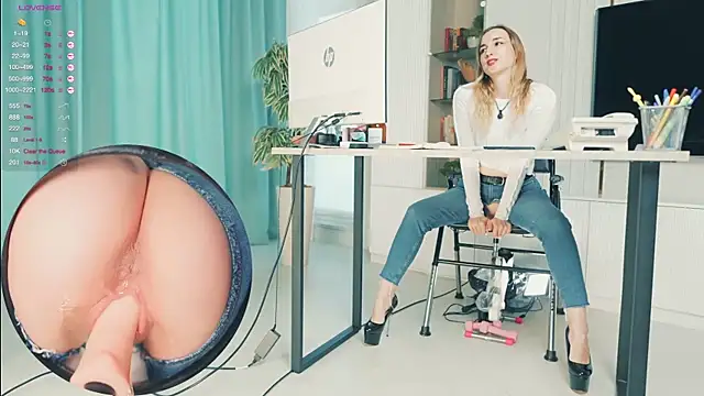 milahouston online show from November 30, 7:23 am