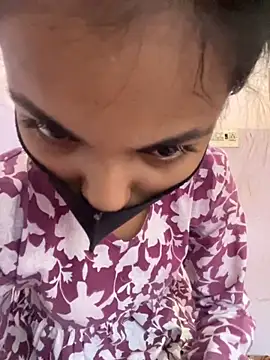 Snapshot of Sandhya_77 chatting on September 19, 4:14 am Sandhya 77 online show from September 19, 4:14 am