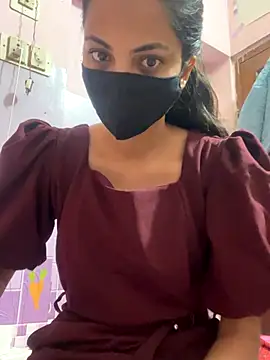 Snapshot of Sandhya_77 chatting on November 14, 5:50 am Sandhya 77 online show from November 14, 5:50 am