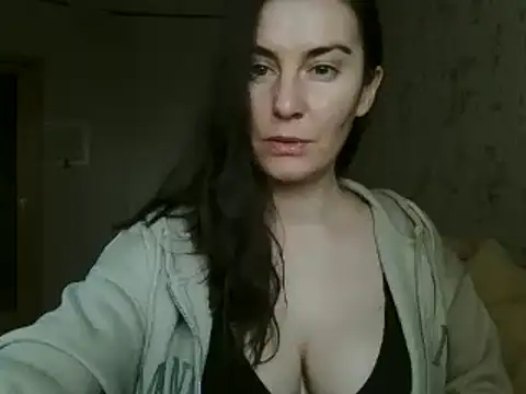 KatalinaQE online show from October 6, 9:18 am