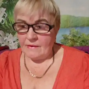 VioletSweet5566 online show from October 24, 6:15 pm