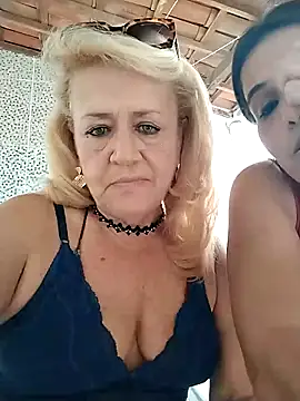 Snapshot of Belladama61 chatting on October 6, 11:51 am Belladama61 online show from October 6, 11:51 am