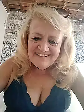 Snapshot of Belladama61 chatting on November 11, 11:10 am Belladama61 online show from November 11, 11:10 am