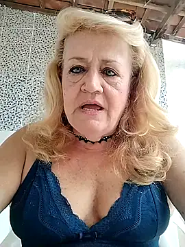 Snapshot of Belladama61 chatting on November 21, 10:36 am Belladama61 online show from November 21, 10:36 am