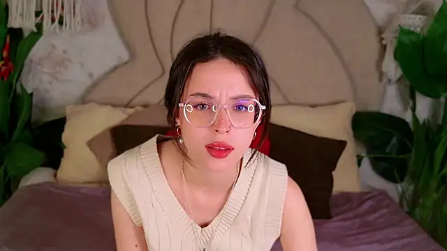 LANA MILANO online show from September 27, 4:12 pm