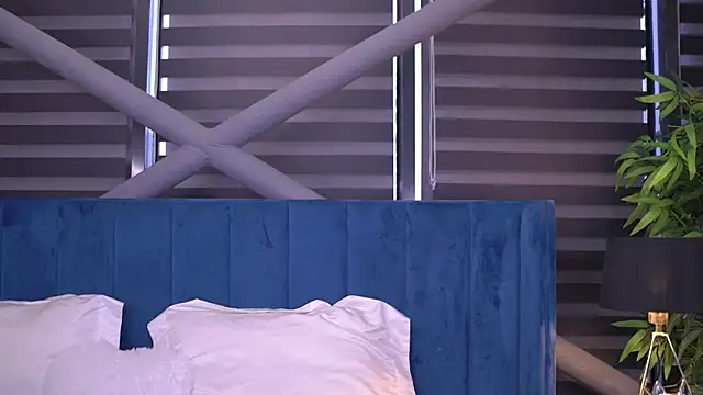 Snapshot of MillaSerene chatting on October 2, 5:47 am MillaSerene online show from October 2, 5:47 am