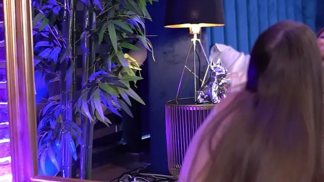 Snapshot of MillaSerene chatting on November 16, 7:03 am MillaSerene online show from November 16, 7:03 am