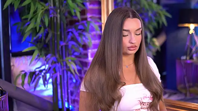 Snapshot of MillaSerene chatting on November 29, 7:22 am MillaSerene online show from November 29, 7:22 am