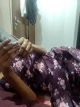 Snapshot of Radhika_01 chatting on November 7, 3:45 pm Radhika 01 online show from November 7, 3:45 pm