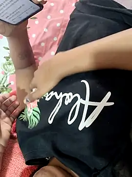 Snapshot of Radhika_01 chatting on November 12, 3:29 am Radhika 01 online show from November 12, 3:29 am