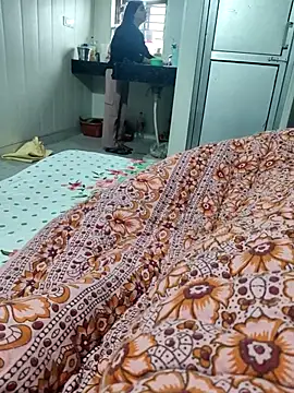 Snapshot of Radhika_01 chatting on November 28, 4:59 am Radhika 01 online show from November 28, 4:59 am