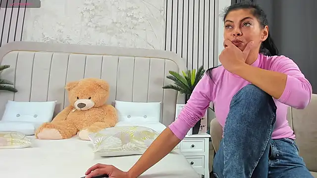 DaryaReed online show from November 10, 5:06 am