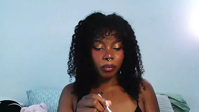 Snapshot of SparklingSoleil chatting on October 15, 7:25 pm SparklingSoleil online show from October 15, 7:25 pm