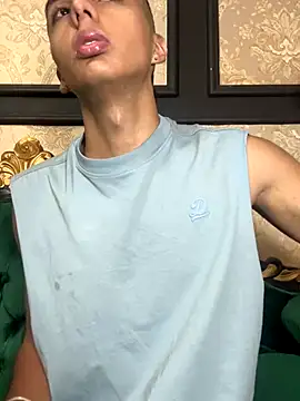 Mister Obsession online show from November 6, 7:26 pm