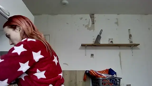 Snapshot of Scottishzara chatting on November 12, 9:21 am Scottishzara online show from November 12, 9:21 am