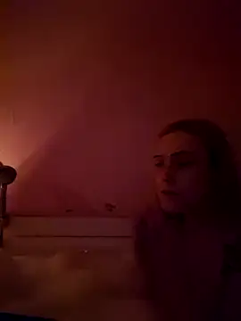 Snapshot of Scottishzara chatting on November 18, 9:52 pm Scottishzara online show from November 18, 9:52 pm