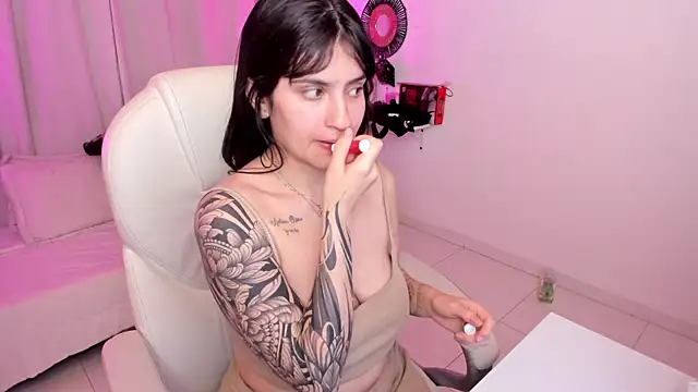 kurito  online show from October 12, 3:49 am