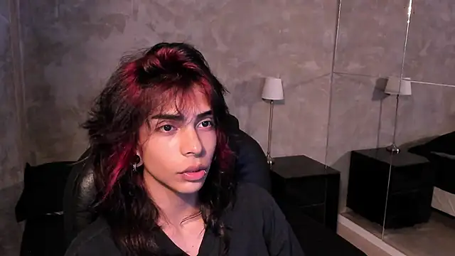 Dereck Manson online show from November 30, 11:36 am